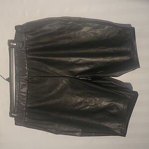 New Look Womans Black Stretchy Waist Bike Shorts, Size: 2X, NWT